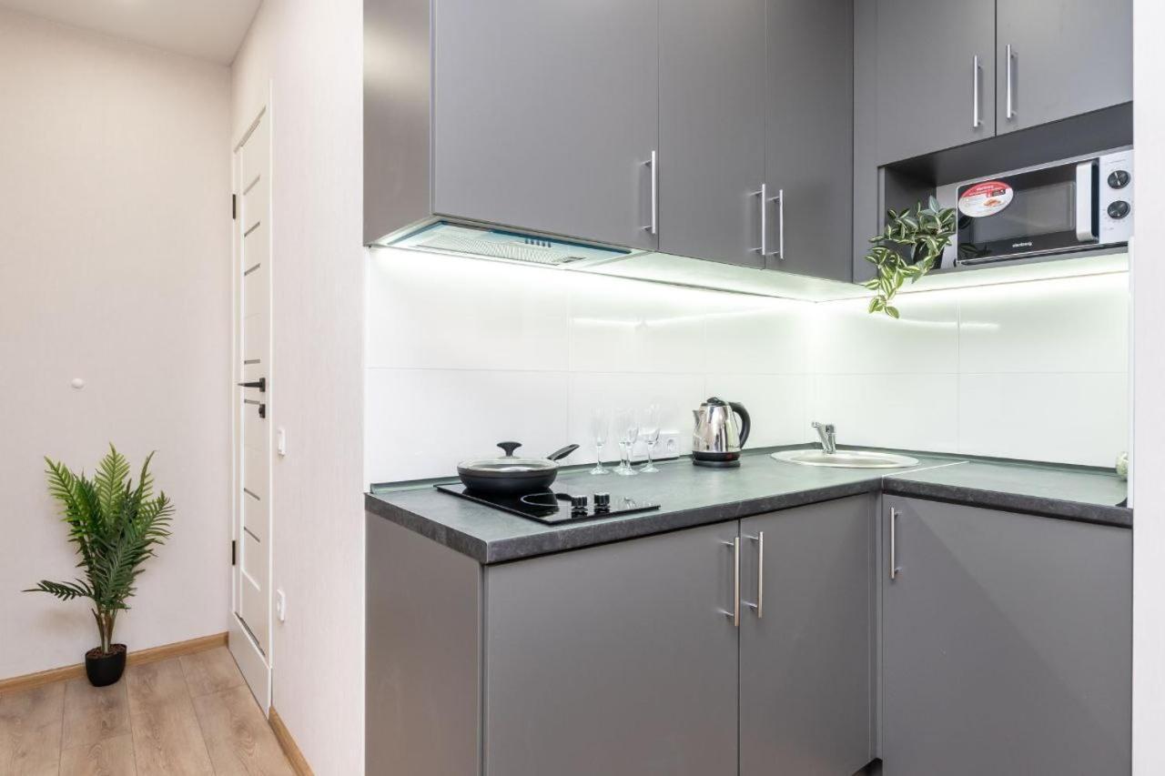 Шикарные Апартаменты, Ревудского 40В, 3 Мин Пешком М Харьковская Kiew Exterior foto
