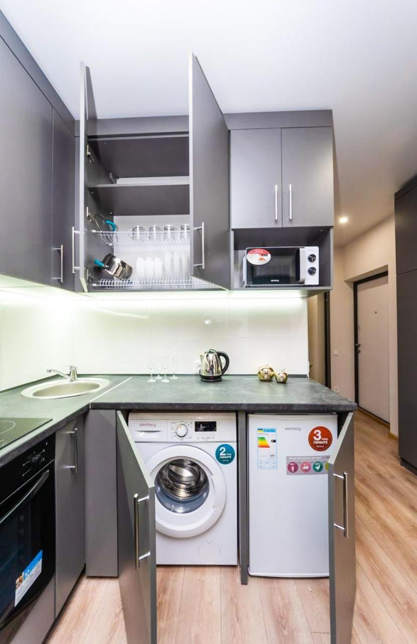 Шикарные Апартаменты, Ревудского 40В, 3 Мин Пешком М Харьковская Kiew Exterior foto